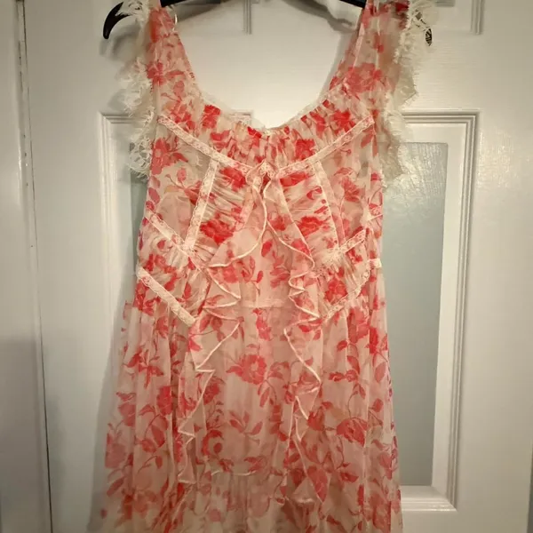 Free People x Revolve Ivie Tunic in pink . NWOT, size medium . - Image 2