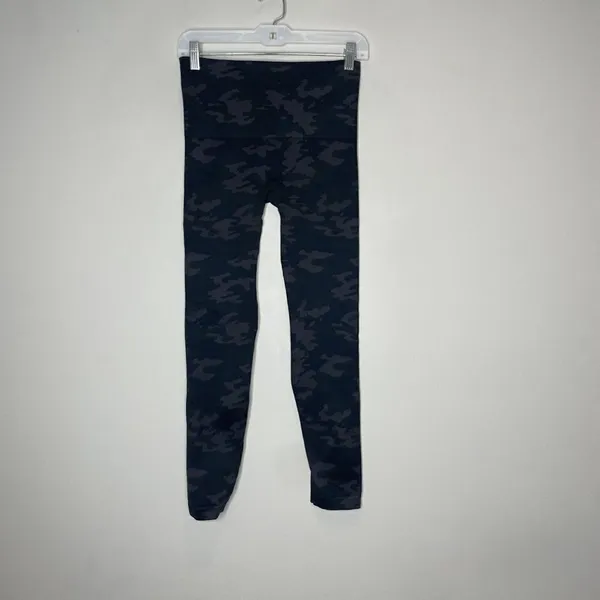 Spanx Navy Blue Gray Camo Seamless Look At Me Now Leggings Size Large - Image 7