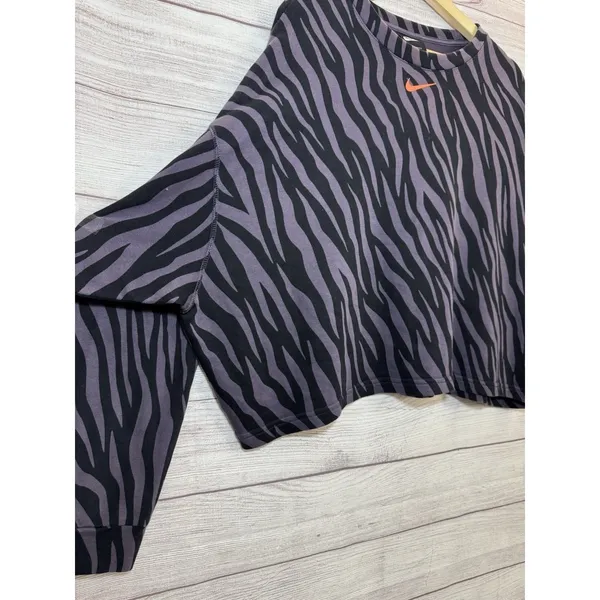 Nike Women's Sports Icon Clash Animal Print Crewneck Sweatshirt LARGE PURPLE-BLK - Image 7