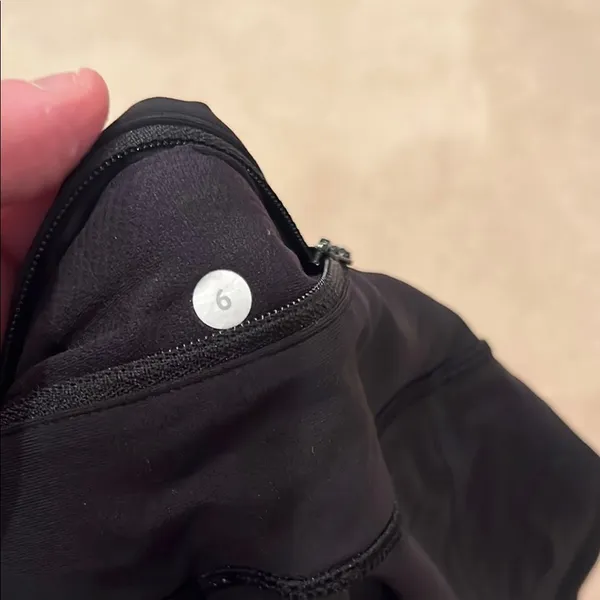 Lululemon Women’s Black Leggings - Image 4