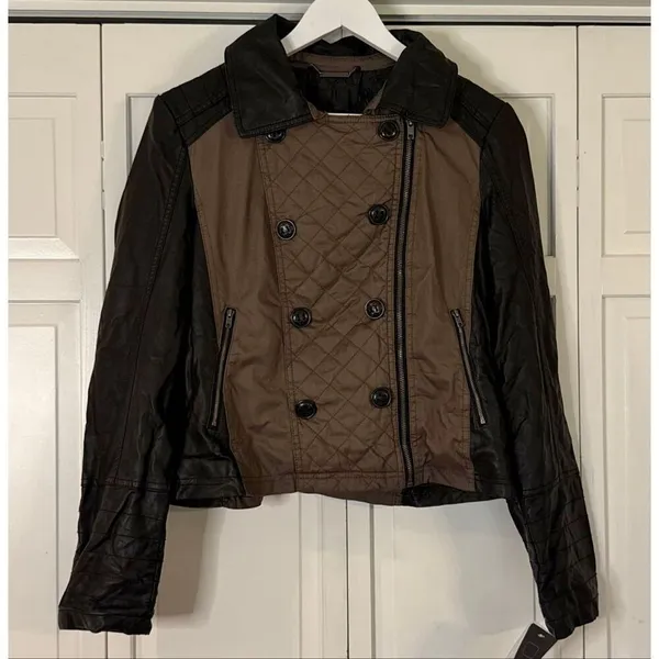 Mossimo NWT quilted faux leather moto jacket size large - Image 3