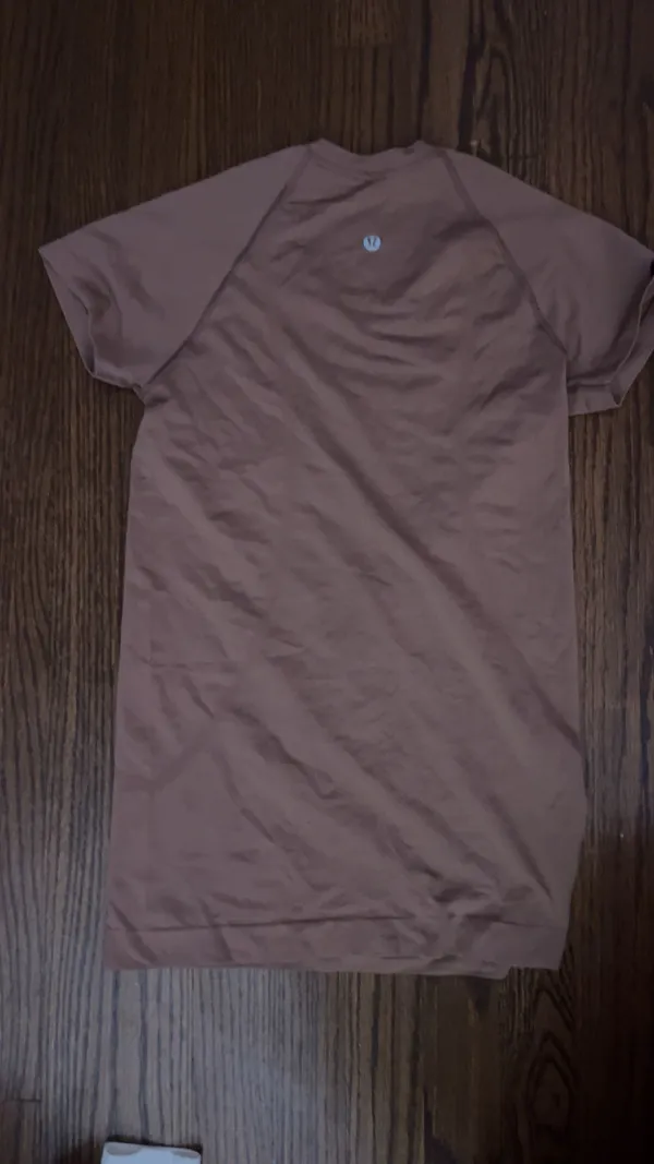 Lululemon Swiftly Tech Short Sleeve - Image 4