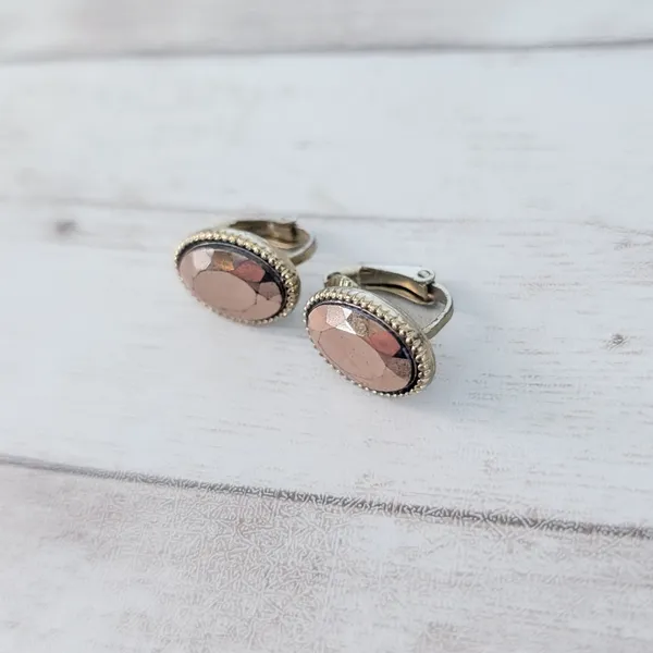 Vintage Clip On Earrings Oval Shape 5/8" Metallic - Fair Condition - Image 4