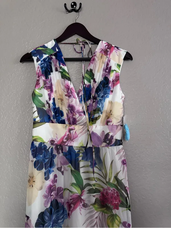 NWT $158 • Guess • Maxi Dress • Gilda • Floral Print • Small - Image 3