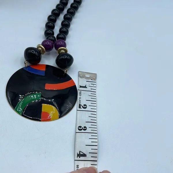 Vintage enamel disk beaded bold abstract necklace. Black - Image 7