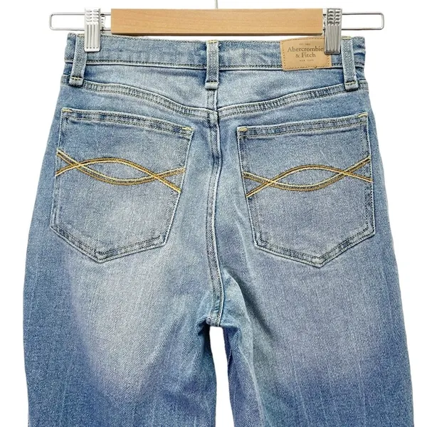 Abercrombie & Fitch A&F Mom Jean Button Fly Crop Medium Wash Raw Hem Size 25 | 0 - Image 5