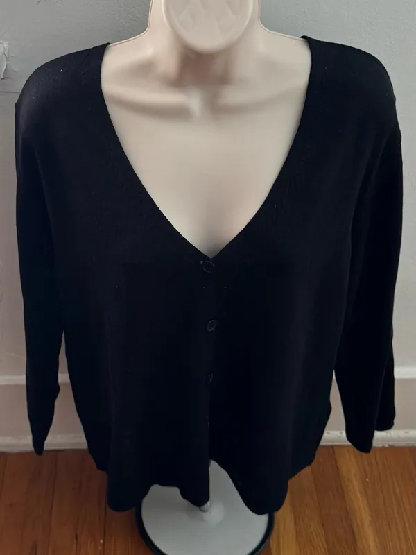 Max Studio London Black linen blend V-Neck Button-Up Cardigan, size XL preppy - Image 6