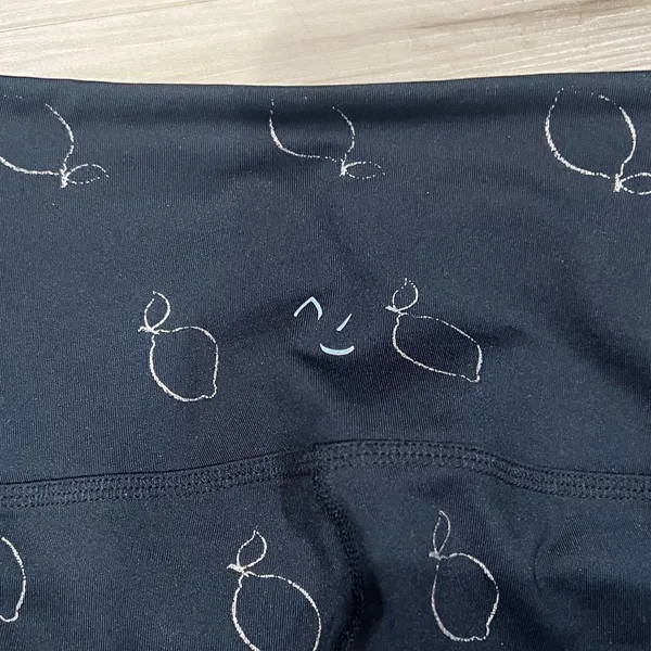 Beyond Yoga Black and Gold Lemon Leggings Women’s XS - Image 4