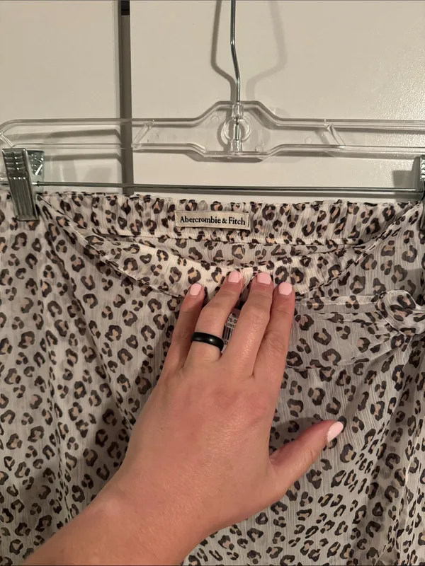 A&F Leopard Cover up Skirt NWT - Image 4