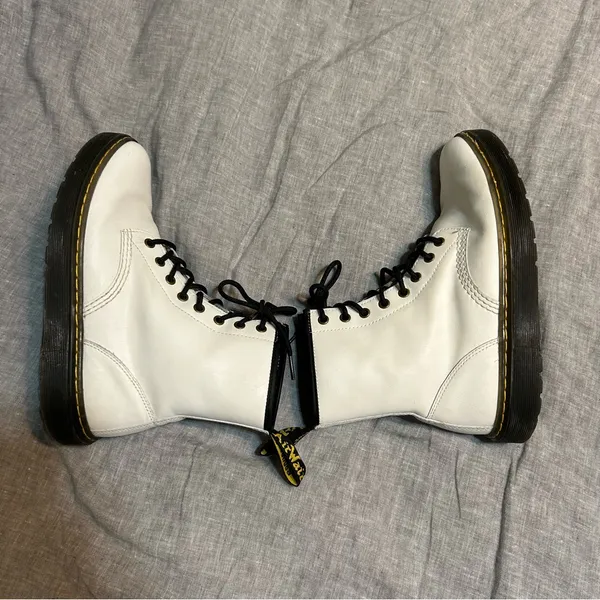 Dr. Martens Zavala Combat Boots in White Size 9 - Image 10