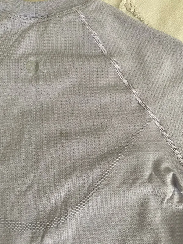 Lululemon top - Image 7