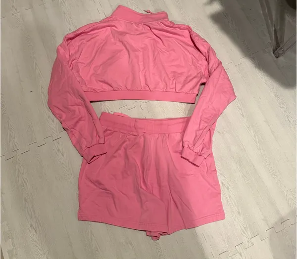 Pink BoysLie sweatset - Image 2