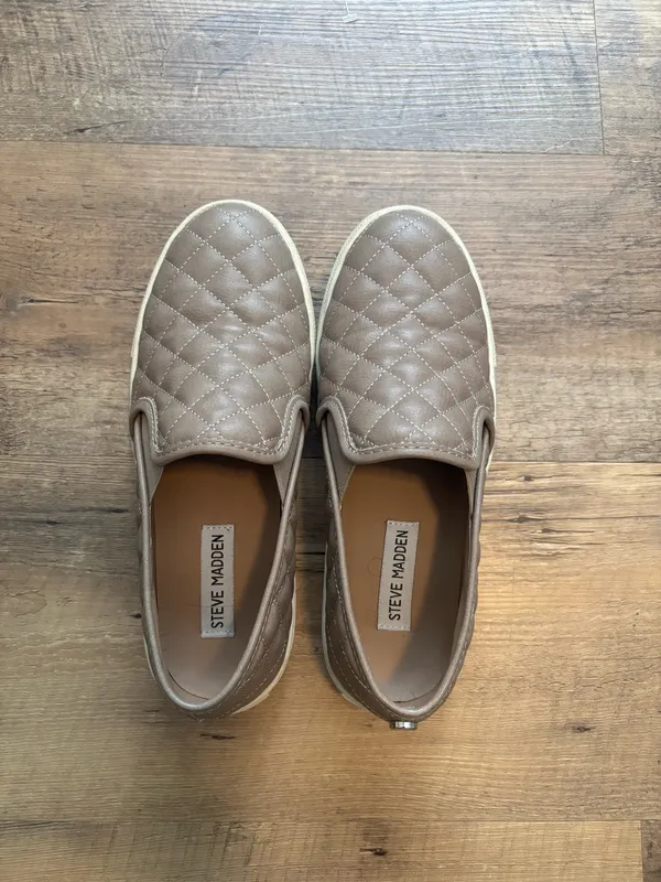 Steve Madden brownish slip ons - Image 2