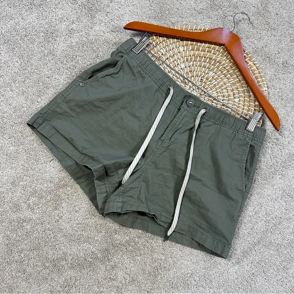 Vuori Women's Ripstop Climber Shorts 3" Mid Rise Outdoor in Green Size L - Image 3
