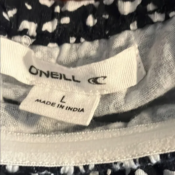 EUC Women’s O'Neill Black and White Strapless Sheath Midi Dress Size L - Image 2