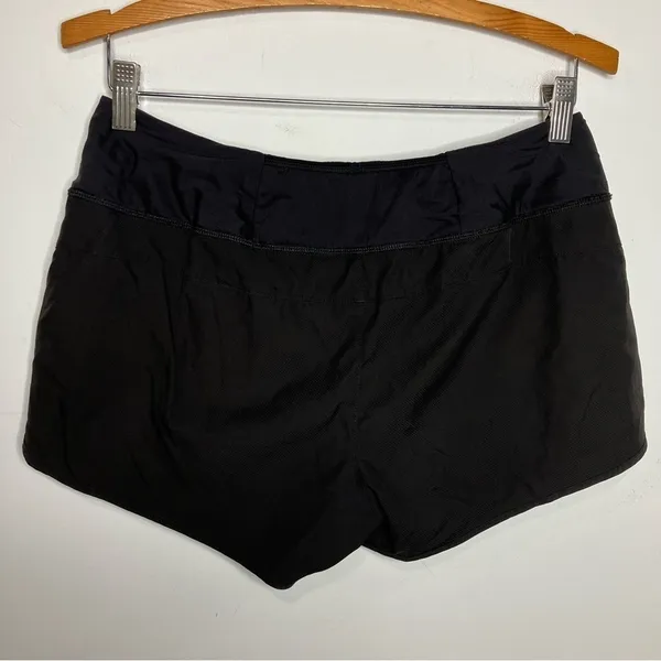 Patagonia Women’s‎ Strider shorts black size medium - Image 9