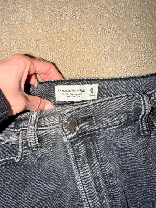 Abercrombie Straight leg jeans - Image 2
