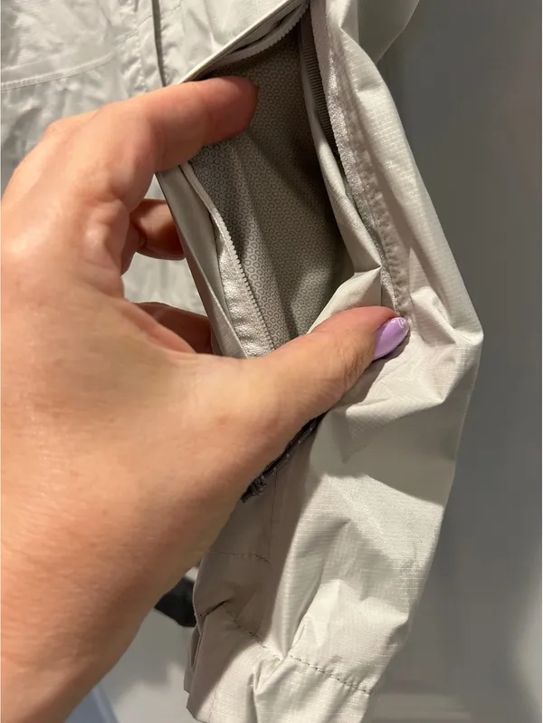 Patagonia H2No Beige Waterproof Jacket with Hood Sz XS - Image 4