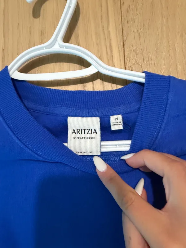 Aritzia Cozy Sweatfleece Perfect Crew Sweatshirt - Image 4