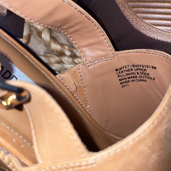 Steve Madden 9 leather Tan Block Heel Sandals - Image 6