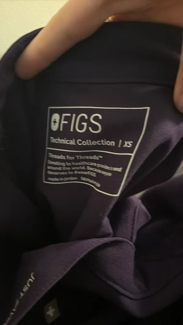 FIGS Scrubs - Image 2