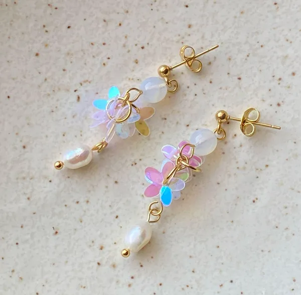 Handmade fairy cute unique style dangle earrings🩵 - Image 6