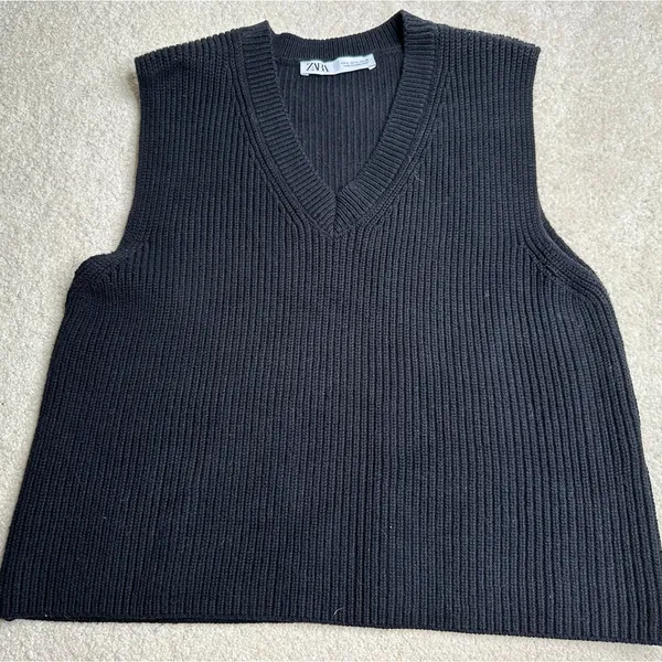Zara: Black Knit Vest - Image 3