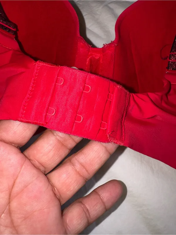 Victoria's Secret Red Bra with Black Accent Straps - Image 4