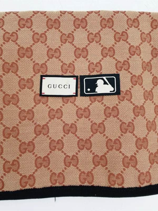 Gucci x MLB GG Monogram Canvas Travel Pouch NWOT OS - Image 4
