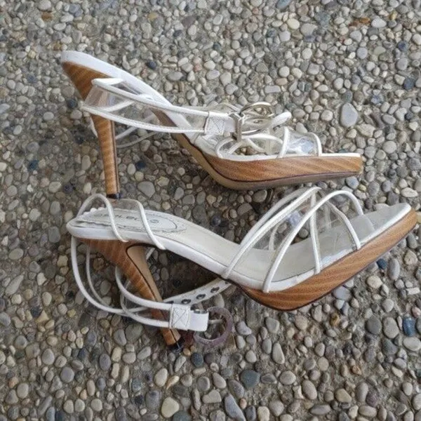 White Heels **REPAIR NEEDED** - Image 7