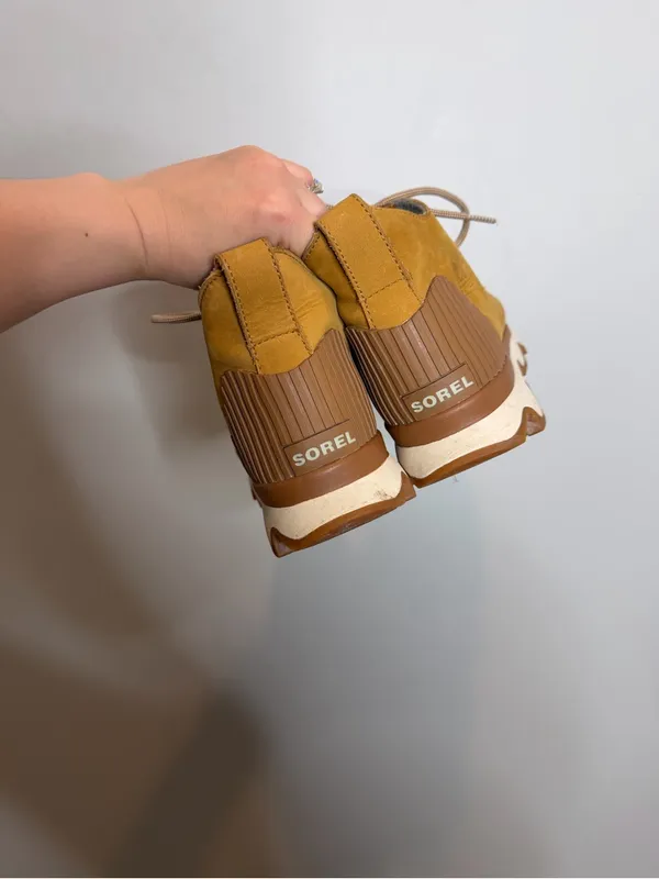 Sorel Kinetic Caribou Boots Womens 10 Waterproof Camel Sneaker Booties Lace Up - Image 4