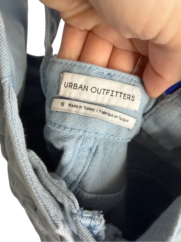 🌤️🩵 Urban Outfitters Blue‎ Denim Overall Mini Dress Size 6 🩵🌤️ - Image 5