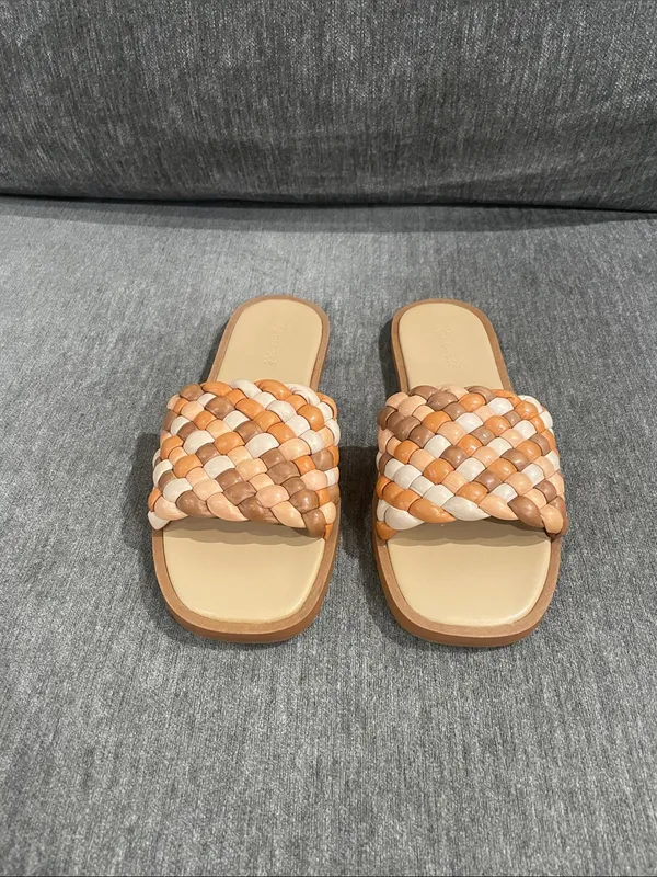 The Suzi Slide Sandal in Multi Woven Leather Size 9 - Image 6