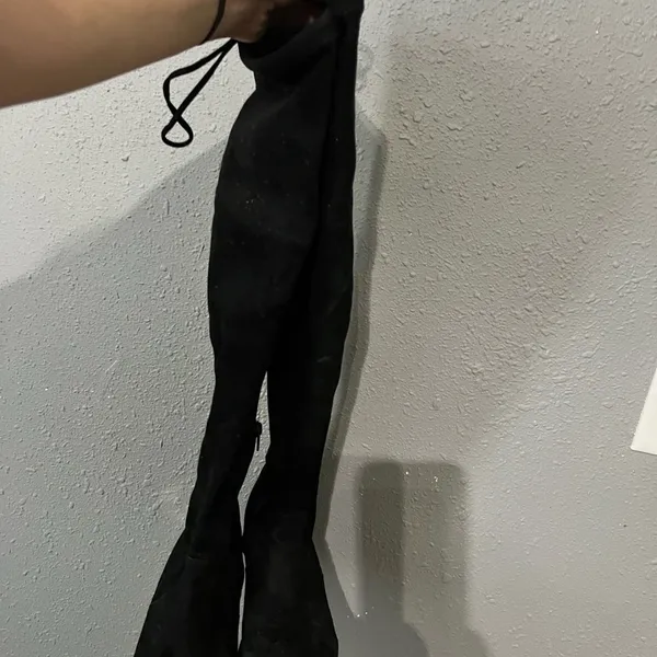 Black Women's thigh High Boots Size 8.5 - Image 8