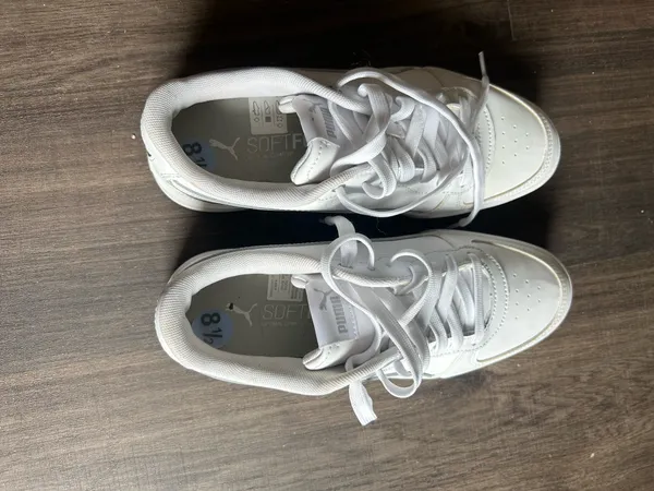 White Puma sneakers size US 8.5 - Image 4