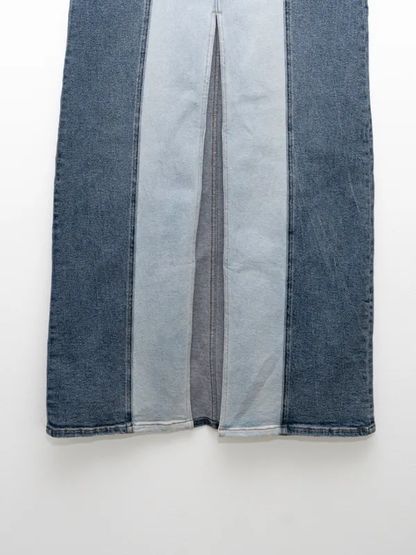 Alice + Olivia Jeans - Georgia Two-Tone Denim Maxi Skirt - Image 13