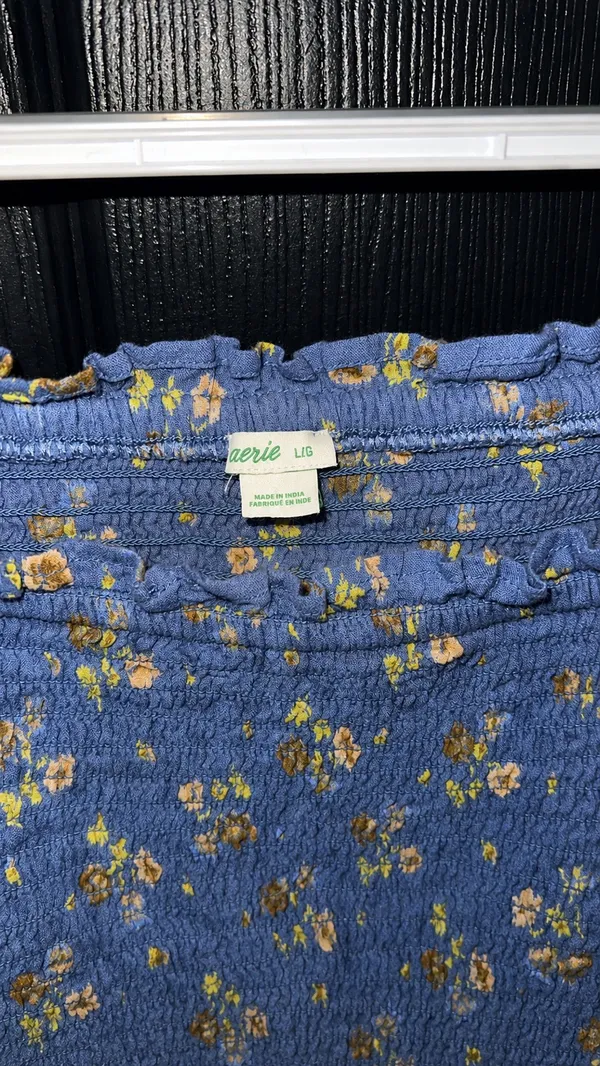 Aerie Floral Smocked Crop Top - Women's Large - Image 3