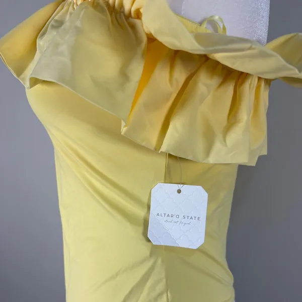 Altar'd State Bodysuit Women L Yellow New Ruffle Off‎ Shoulder - Image 3