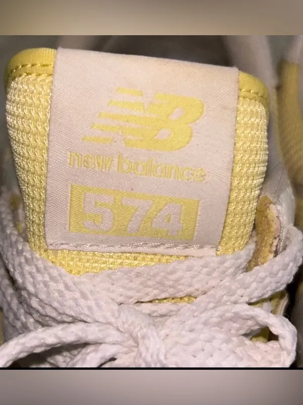 New Balance 574 Fall Suede Sneakers in Lemon Haze Sz 9.5 Grunge Indie Sleaze - Image 9