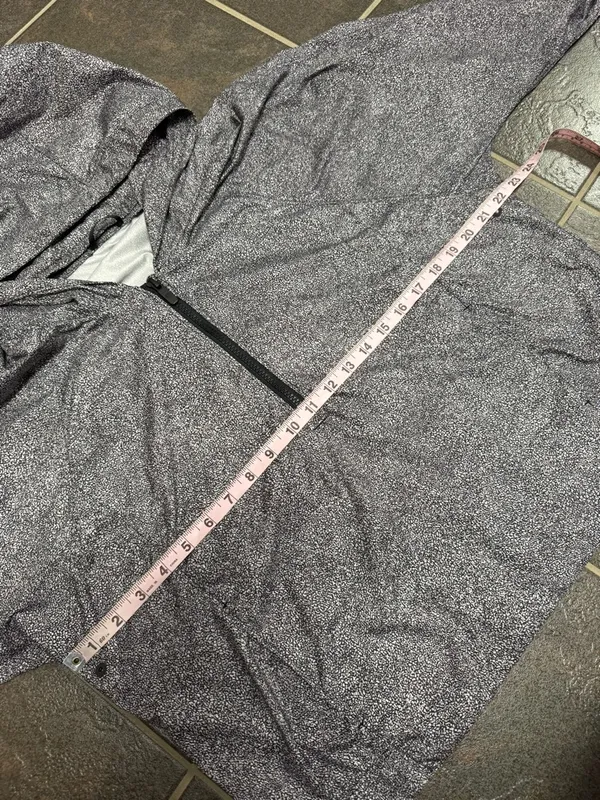 Lululemon I Put A Shell On You 1/4 Zip Hooded Long Sleeve Jacket Black White 10 - Image 11