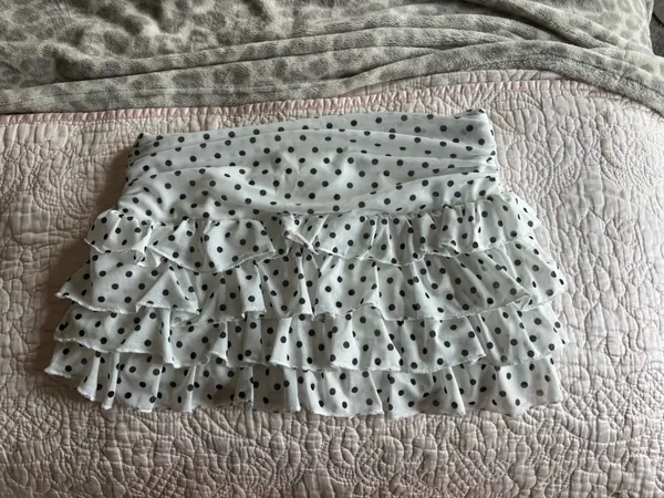 Amazon mini skirt - Image 2