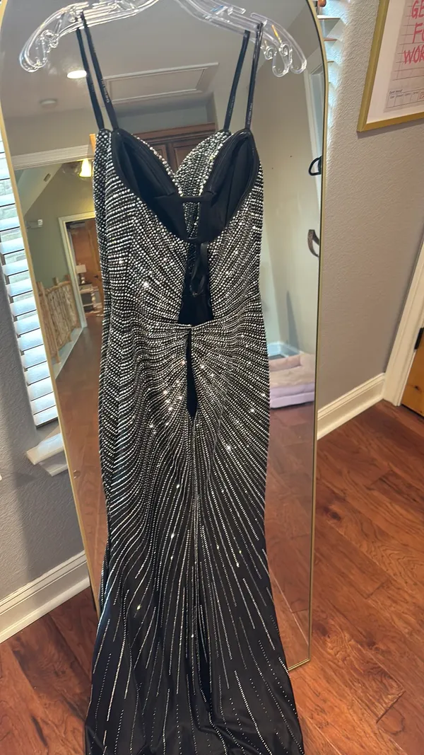 Sherri Hill Prom Dress - Image 2