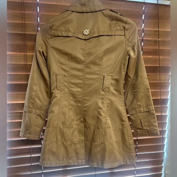 Yoki New York Waterproof Trench Coat Size‎ M Beige Classic Rain Jacket (No Belt) - Image 2