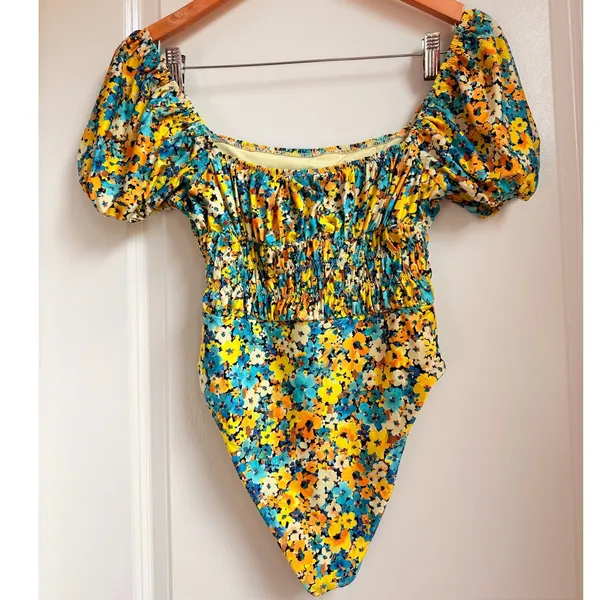 L*Space‎ Marilyn One Piece in Daisy Diamond Sz 6 Floral Vacation Beach - Image 5