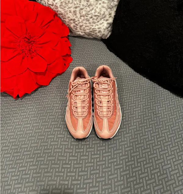 Nike Air Max 95 Rust Pink - Image 2