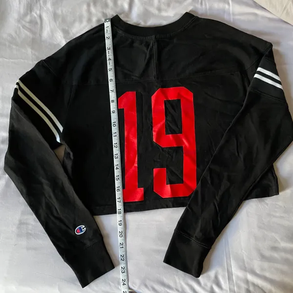 Champion Crop Top Sweater - Image 7
