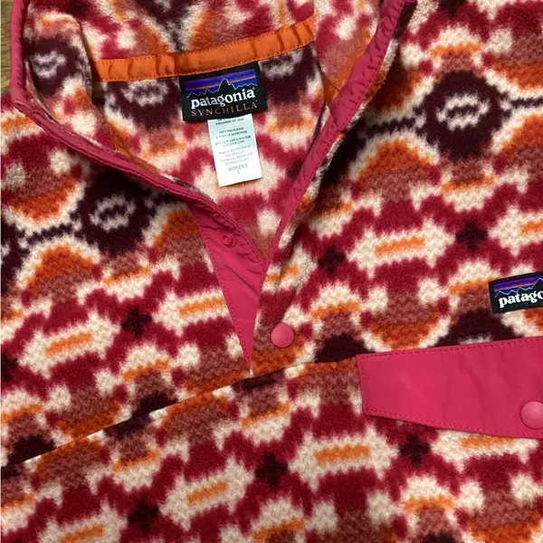 Patagonia Synchilla quarter snap pullover Pink and orange Aztec Print Size Small - Image 8