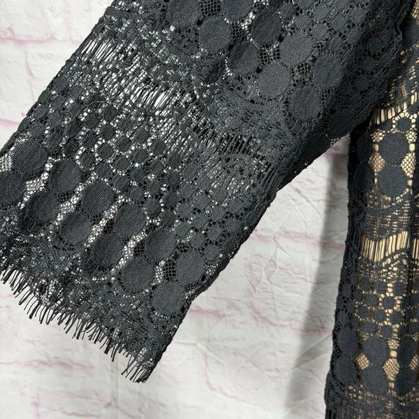 Jessica Howard Black Lace Overlay Dress with Beige Lining Sze 20W - Image 6