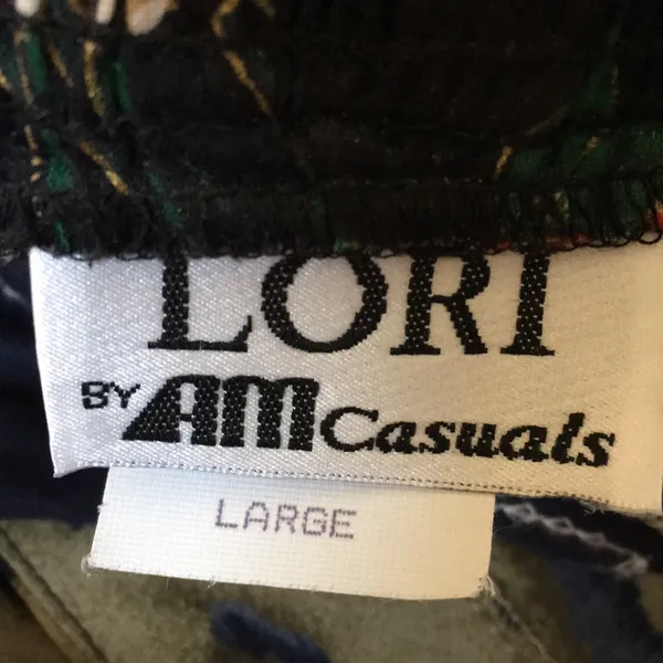 FINAL MARKDOWN Ladies Lori skirt large - Image 4