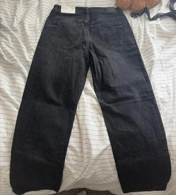 American Eagle Jeans - Image 4